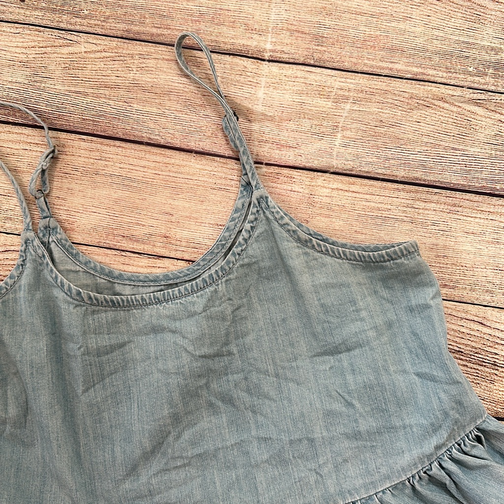 Treasure & Bond Chambray Blue Jean Babydoll Top Size Medium — image 3 of 5